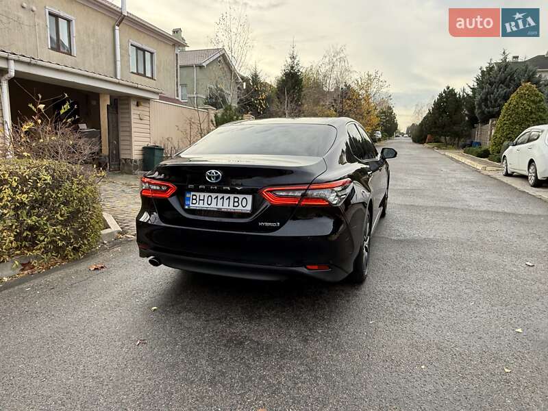Седан Toyota Camry 2023 в Одессе