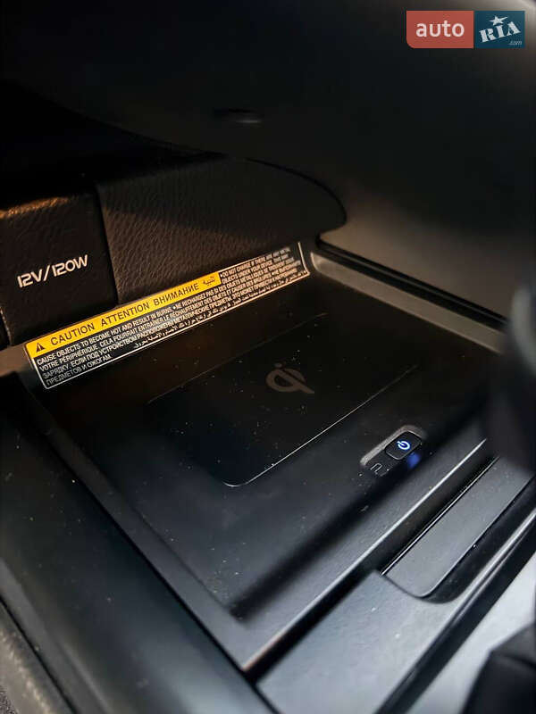 Седан Toyota Camry 2020 в Киеве