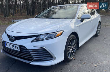 Седан Toyota Camry 2021 в Полтаве
