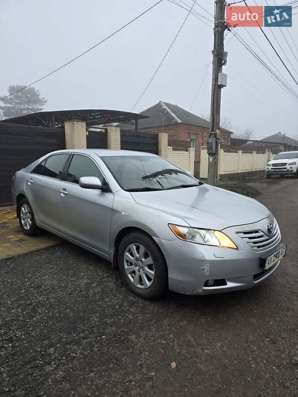 Седан Toyota Camry 2007 в Харькове