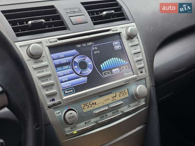 Седан Toyota Camry 2007 в Харькове