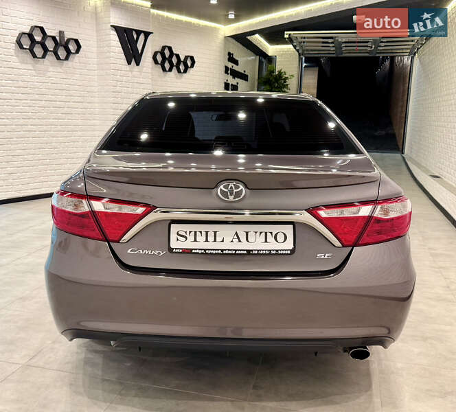 Седан Toyota Camry 2016 в Одессе