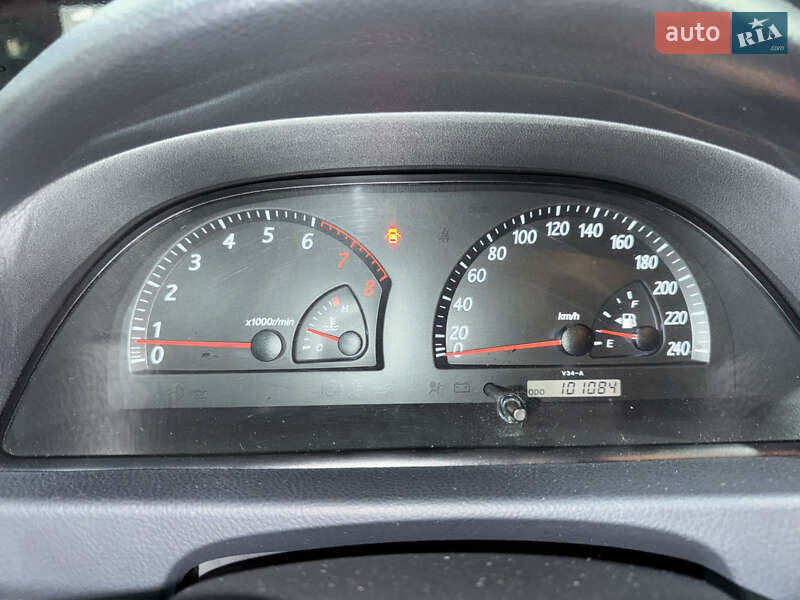 Седан Toyota Camry 2003 в Киеве