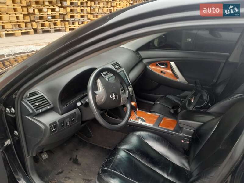 Седан Toyota Camry 2006 в Лубнах