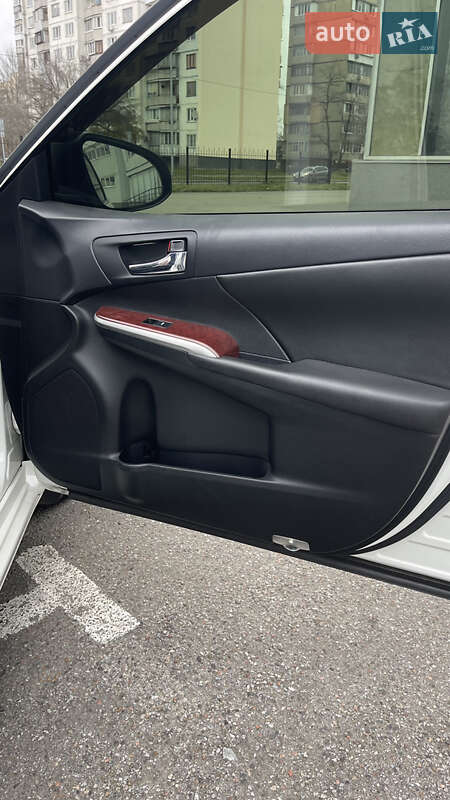 Седан Toyota Camry 2013 в Киеве фото 8 Седан Toyota Camry 2013 в Киеве