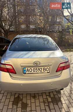 Седан Toyota Camry 2007 в Ужгороде