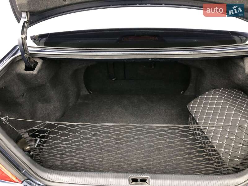 Седан Toyota Camry 2005 в Черновцах