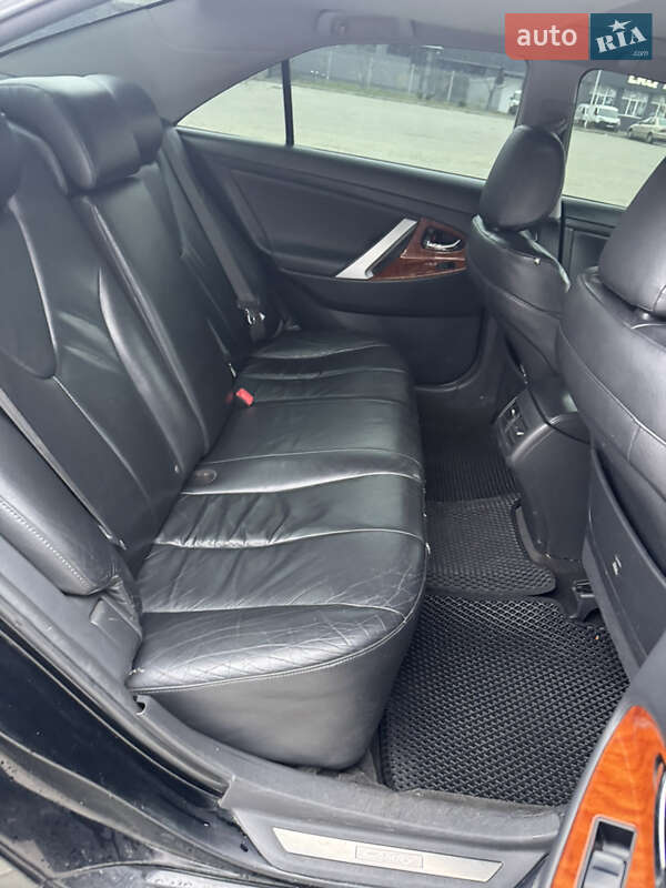 Седан Toyota Camry 2008 в Черкассах