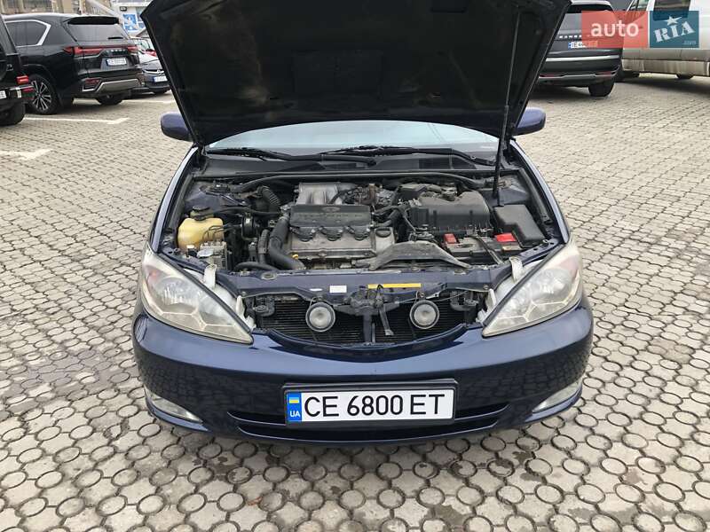 Седан Toyota Camry 2005 в Черновцах