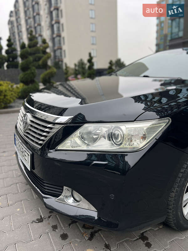Седан Toyota Camry 2011 в Киеве