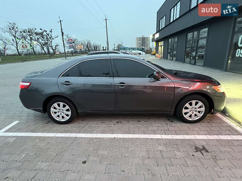 Седан Toyota Camry 2008 в Белогородке