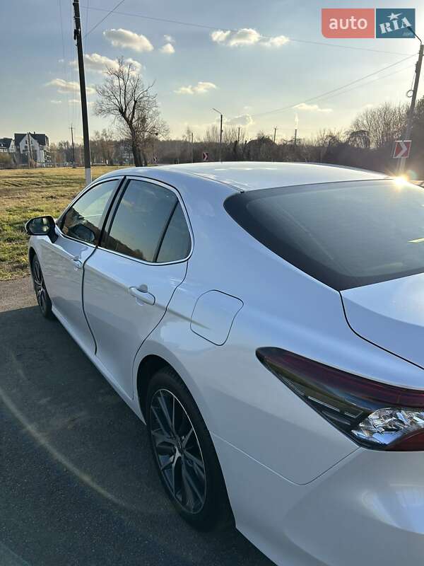 Седан Toyota Camry 2021 в Броварах