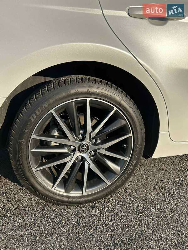 Седан Toyota Camry 2021 в Броварах