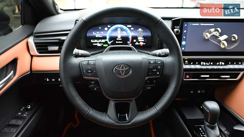 Седан Toyota Camry 2025 в Киеве