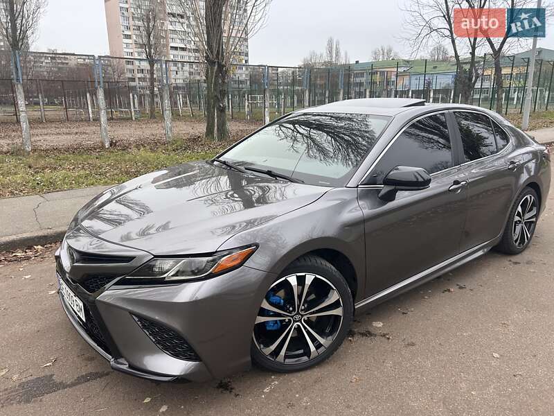 Седан Toyota Camry 2019 в Киеве фото 2 Седан Toyota Camry 2019 в Киеве