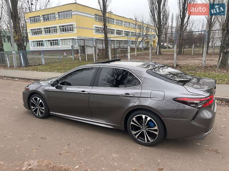 Седан Toyota Camry 2019 в Киеве фото 26 Седан Toyota Camry 2019 в Киеве
