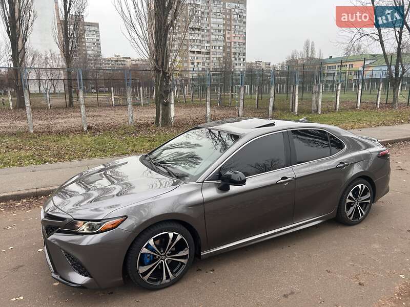 Седан Toyota Camry 2019 в Киеве фото 24 Седан Toyota Camry 2019 в Киеве