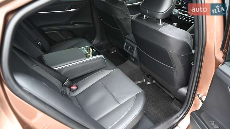 Седан Toyota Camry 2024 в Киеве фото 7 Седан Toyota Camry 2024 в Киеве