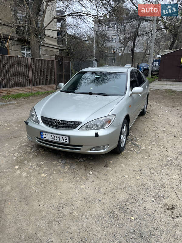 Седан Toyota Camry 2002 в Одессе