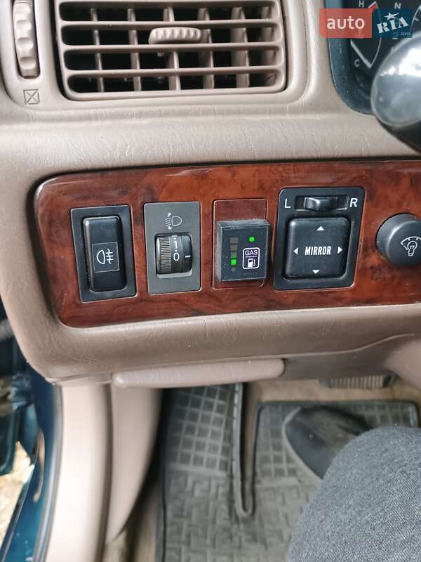 Седан Toyota Camry 1998 в Белгороде-Днестровском