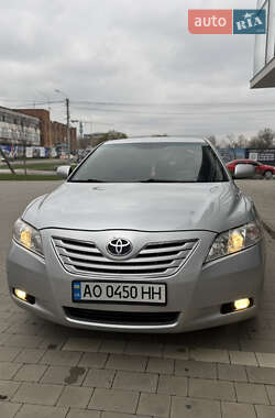 Седан Toyota Camry 2008 в Ужгороді