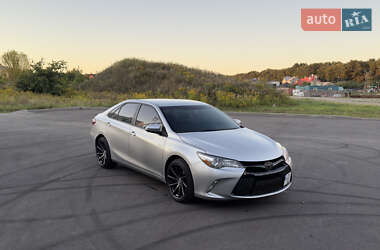 Седан Toyota Camry 2014 в Чернігові