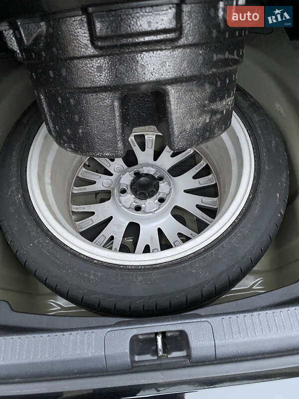 Седан Toyota Camry 2020 в Киеве