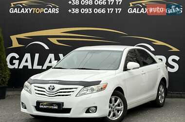 Седан Toyota Camry 2009 в Вінниці