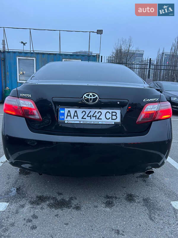 Седан Toyota Camry 2007 в Вышгороде