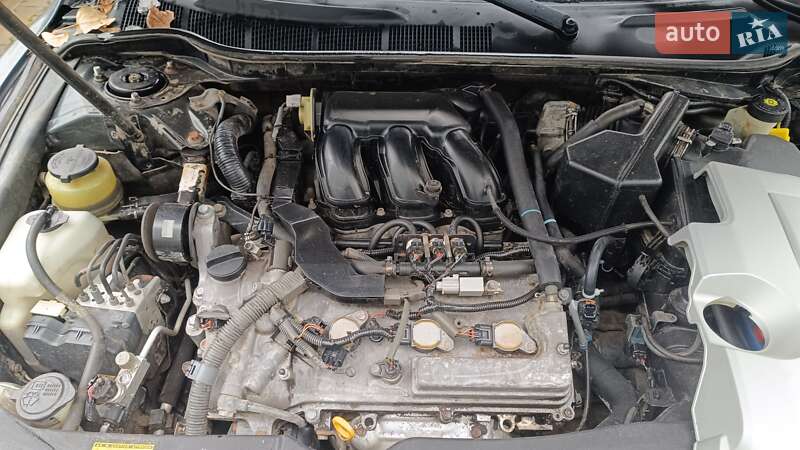 Седан Toyota Camry 2006 в Луцьку