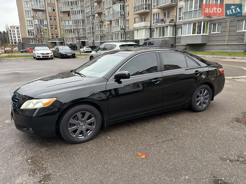 Седан Toyota Camry 2007 в Киеве