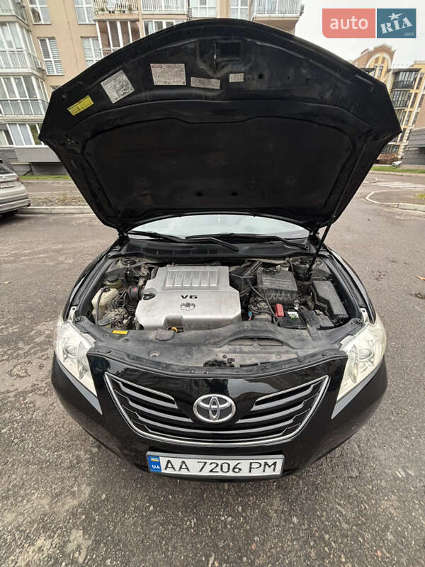 Седан Toyota Camry 2007 в Киеве