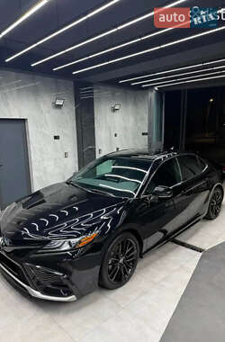 Седан Toyota Camry 2021 в Сычавке