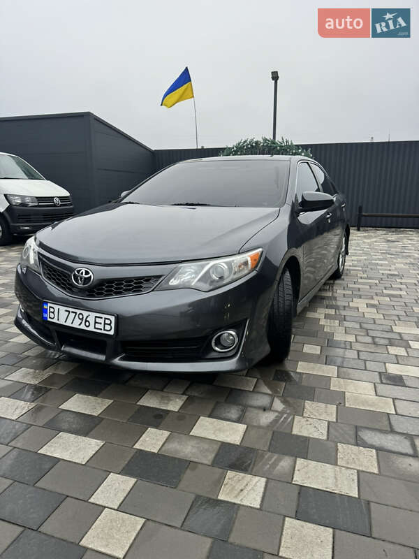 Седан Toyota Camry 2012 в Полтаві фото 4 Седан Toyota Camry 2012 в Полтаві