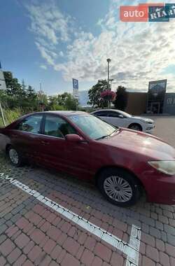 Седан Toyota Camry 2005 в Киеве