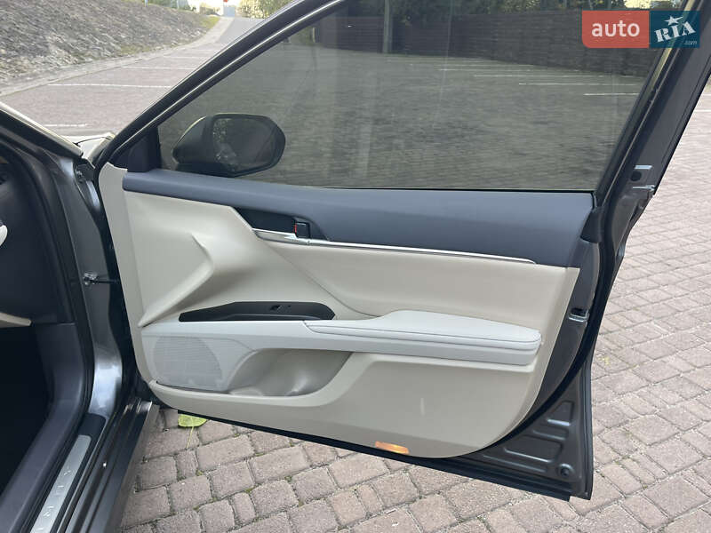 Седан Toyota Camry 2023 в Ровно фото 28 Седан Toyota Camry 2023 в Ровно