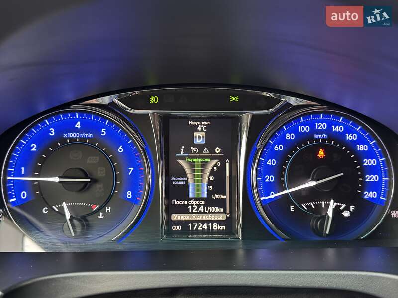 Седан Toyota Camry 2015 в Харкові