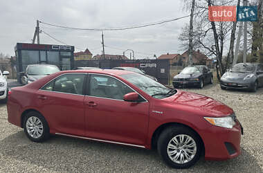 Седан Toyota Camry 2013 в Івано-Франківську
