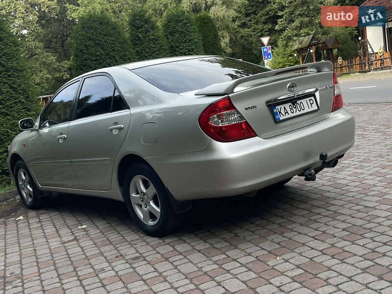 Седан Toyota Camry 2002 в Дрогобыче