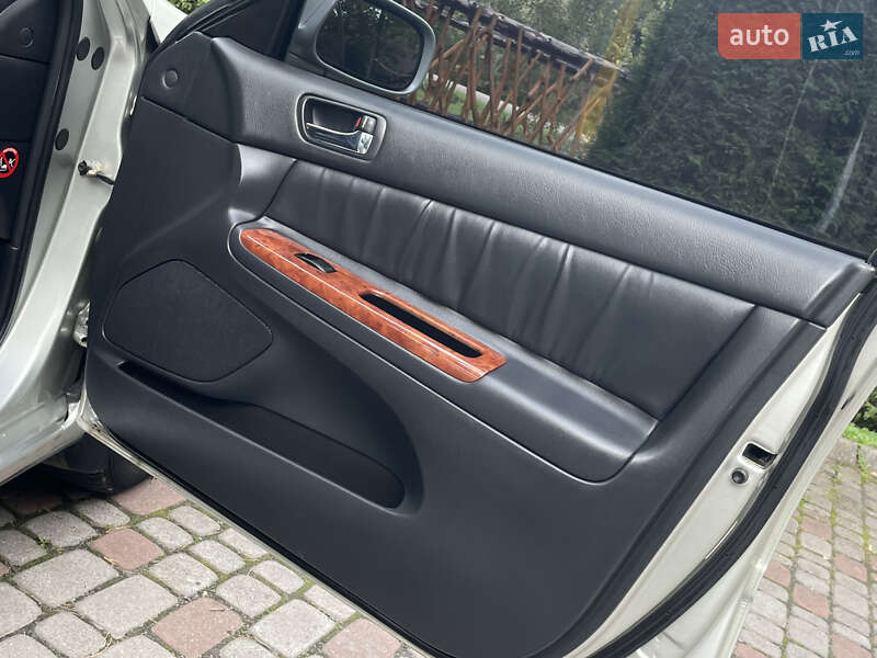 Седан Toyota Camry 2002 в Дрогобыче