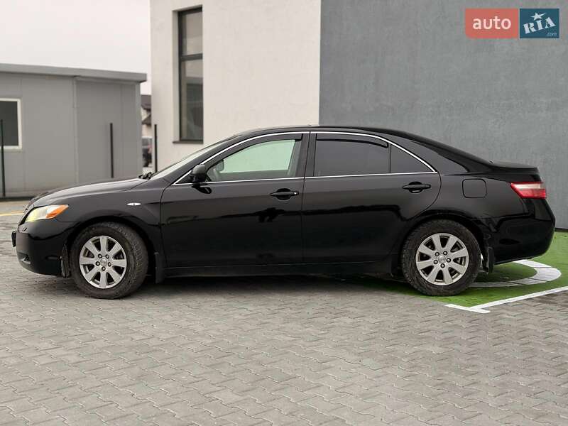 Седан Toyota Camry 2008 в Львові