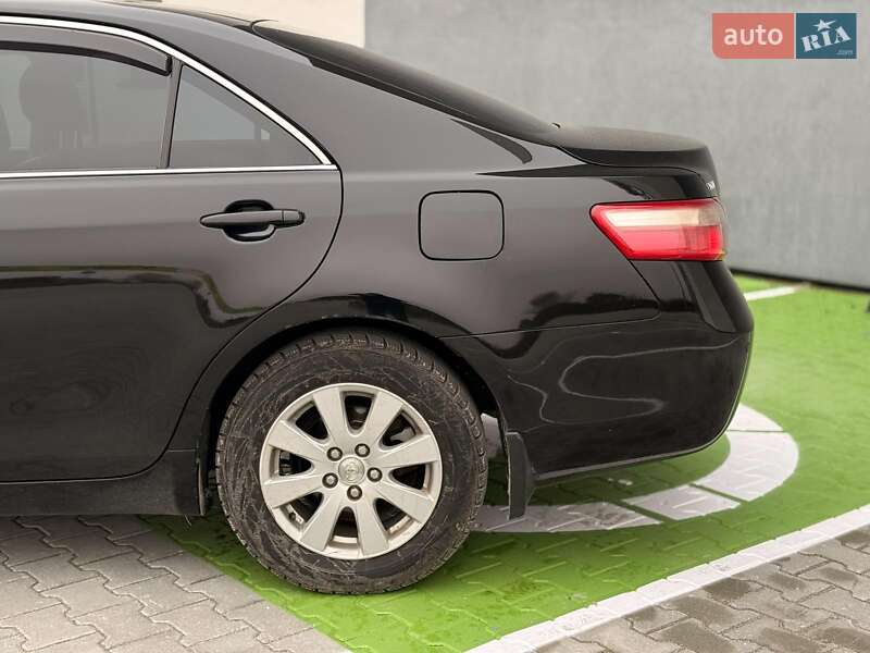 Седан Toyota Camry 2008 в Львові