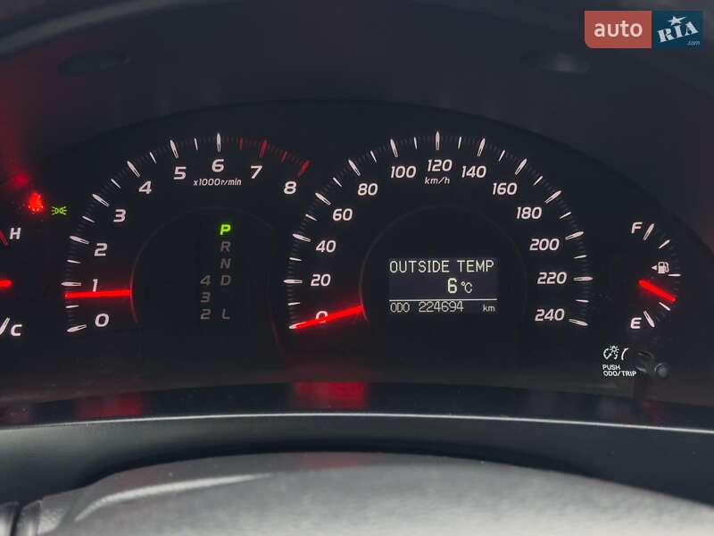 Седан Toyota Camry 2008 в Львові