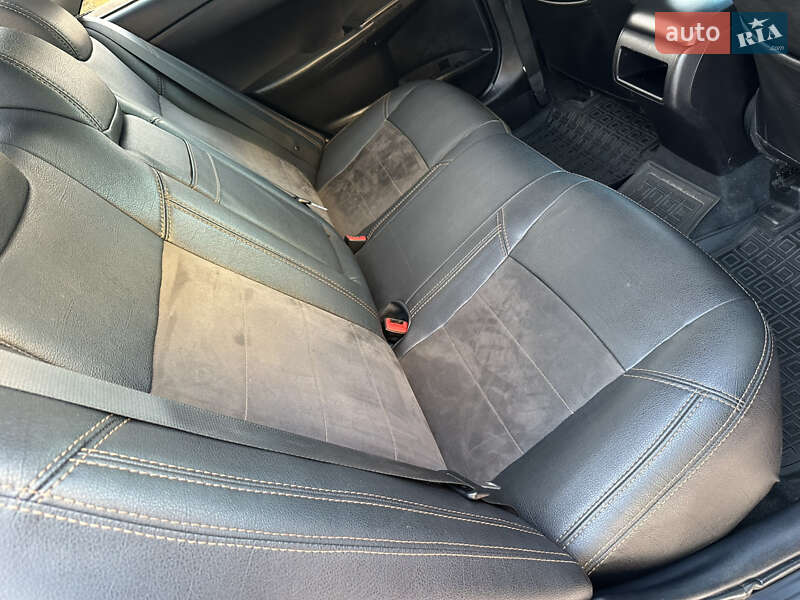 Седан Toyota Camry 2014 в Києві фото 26 Седан Toyota Camry 2014 в Києві