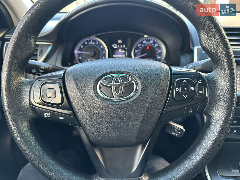 Седан Toyota Camry 2014 в Києві фото 36 Седан Toyota Camry 2014 в Києві