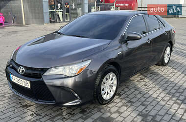 Седан Toyota Camry 2015 в Києві