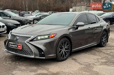 Седан Toyota Camry 2022 в Вінниці