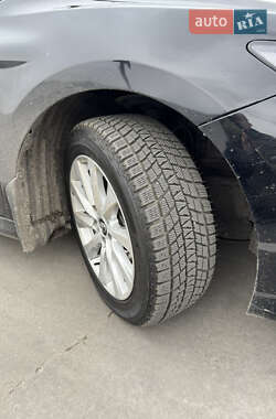 Седан Toyota Camry 2017 в Киеве