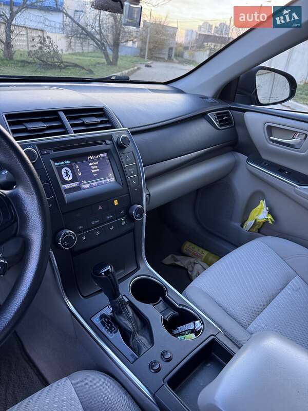 Седан Toyota Camry 2015 в Харькове