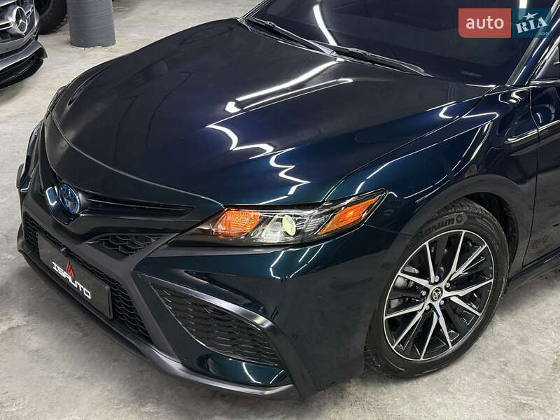 Седан Toyota Camry 2021 в Одессе